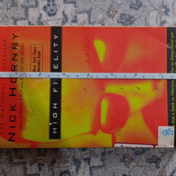 High Fidelity - Nick Hornby, paperback - Picture 5 of 6